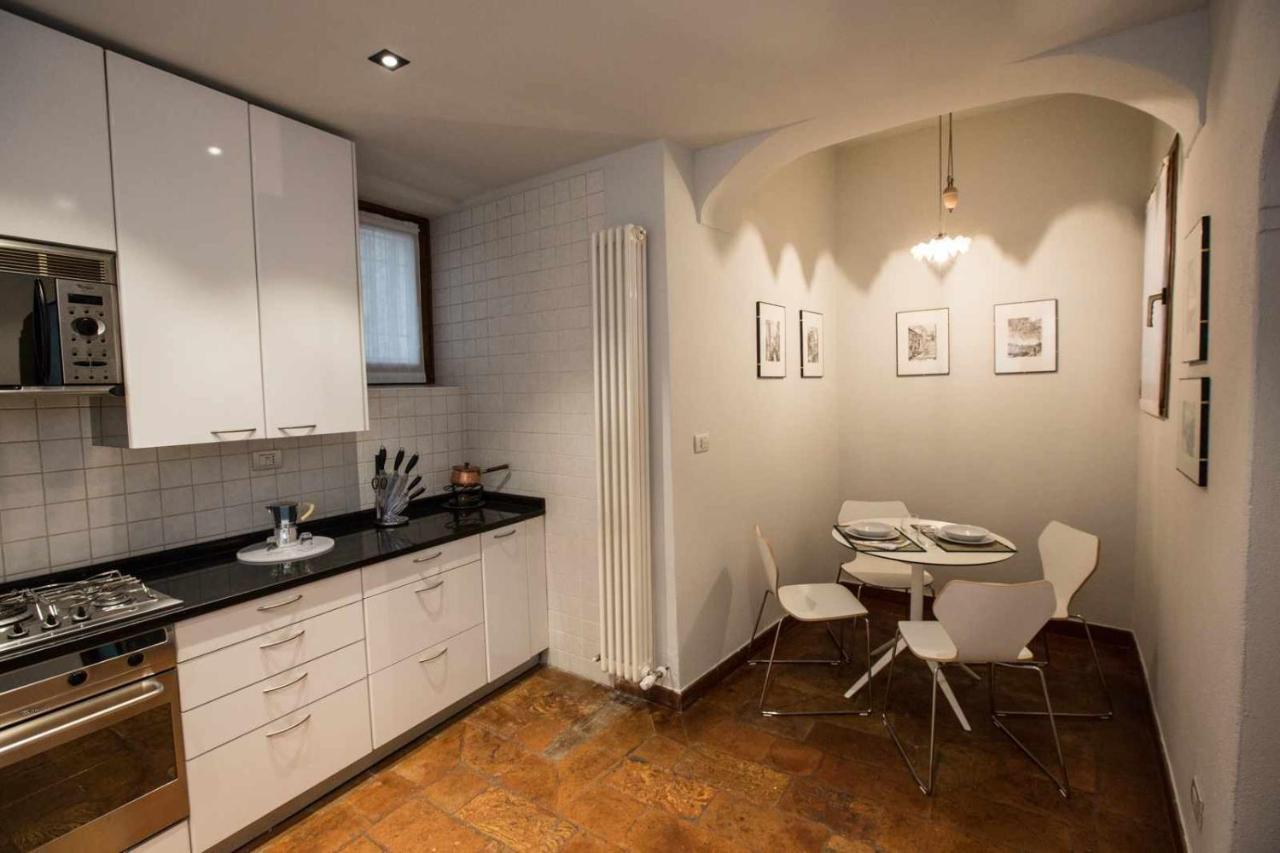 Historical Apartment In The Center Of Gravedona - Larihome A02 Екстер'єр фото